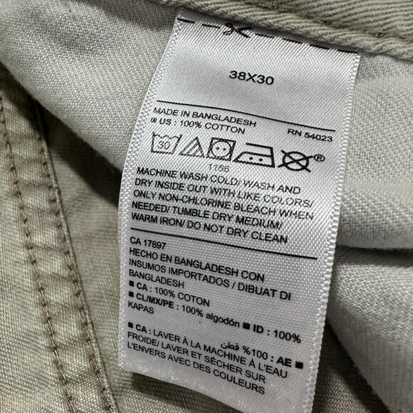 Old Navy Menβs Straight Fit Jeans 38x30 - Picture 14 of 16